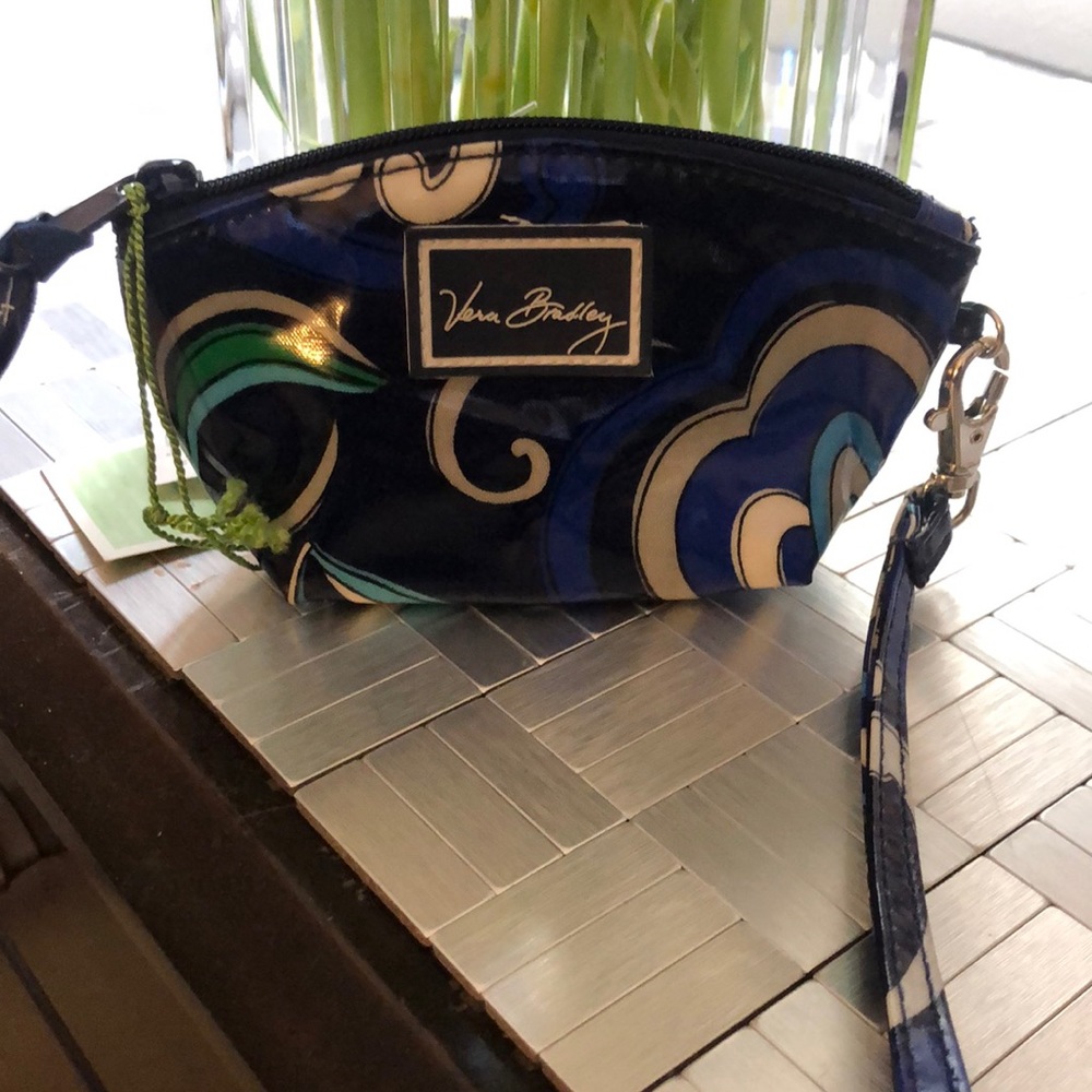 Vera Bradley Petite Wristlet Nee with Tags